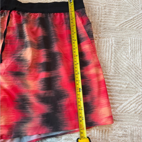 Janji Men’s AFO 5" Middle Short XL Red Black Ikat Print Running Training Trail - Picture 5 of 11